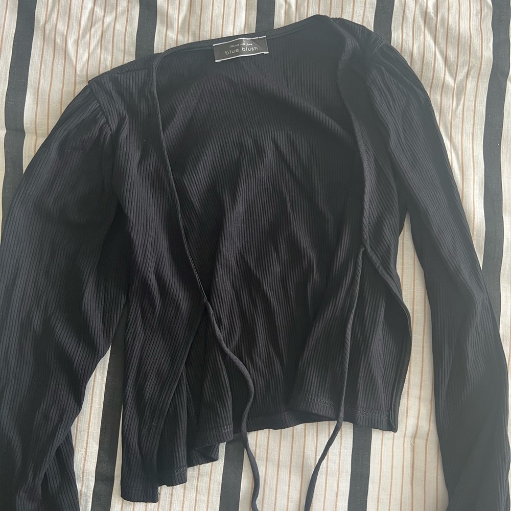 Kassie Long sleeve open top